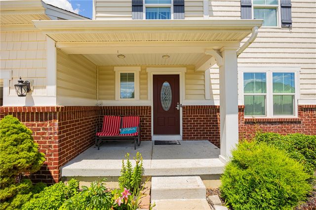 7116 Bluestream Drive, Tipp City, OH 45371