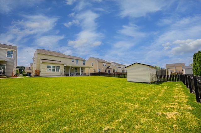7116 Bluestream Drive, Tipp City, OH 45371
