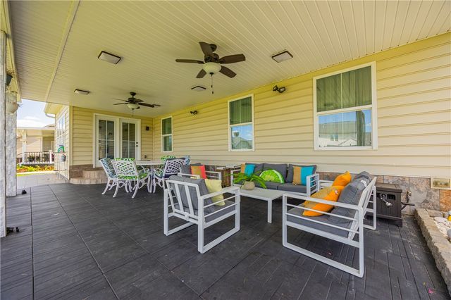 7116 Bluestream Drive, Tipp City, OH 45371