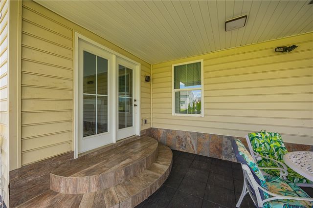 7116 Bluestream Drive, Tipp City, OH 45371