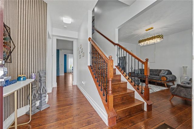 7116 Bluestream Drive, Tipp City, OH 45371