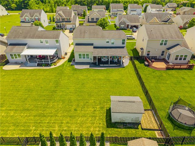 7116 Bluestream Drive, Tipp City, OH 45371