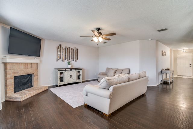 2705 Kernville Drive, Wylie, TX 75098