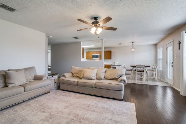 2705 Kernville Drive, Wylie, TX 75098