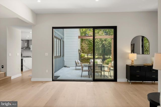 3112 N ROSSER ST, Alexandria, VA 22311