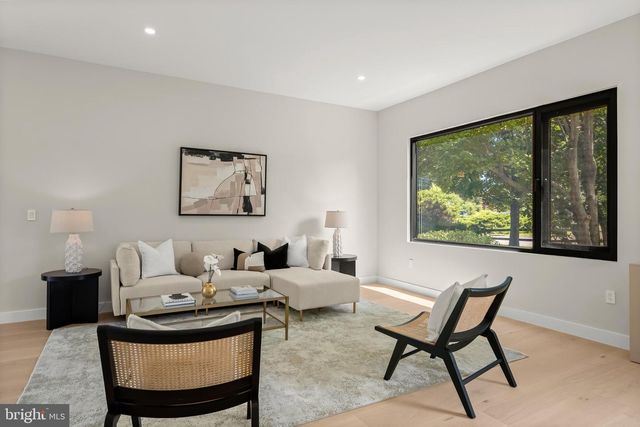 3112 N ROSSER ST, Alexandria, VA 22311