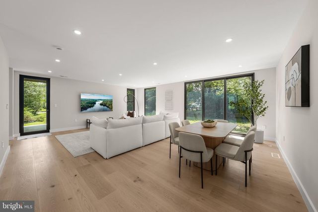 3112 N ROSSER ST, Alexandria, VA 22311