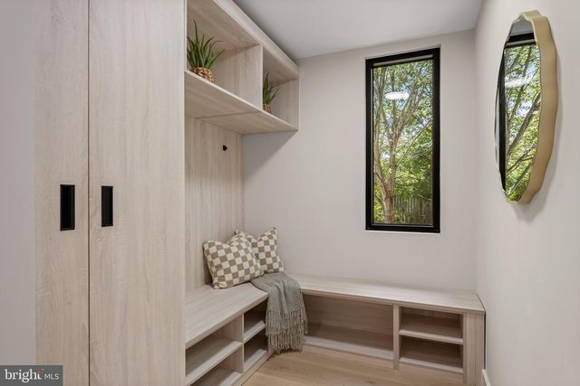 3112 N ROSSER ST, Alexandria, VA 22311