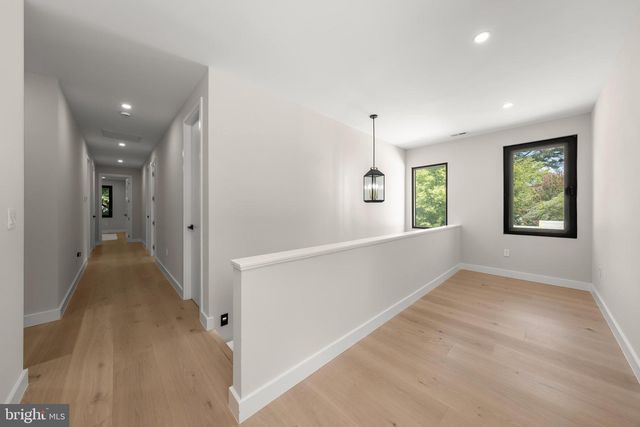 3112 N ROSSER ST, Alexandria, VA 22311