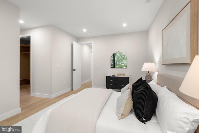 3112 N ROSSER ST, Alexandria, VA 22311