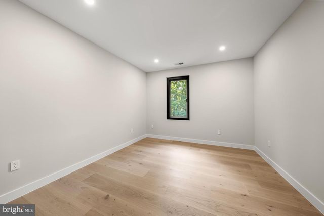 3112 N ROSSER ST, Alexandria, VA 22311
