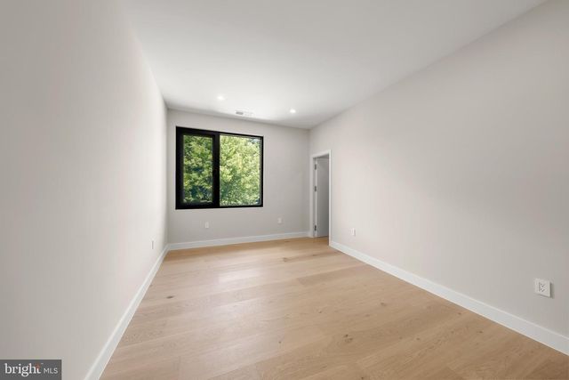 3112 N ROSSER ST, Alexandria, VA 22311