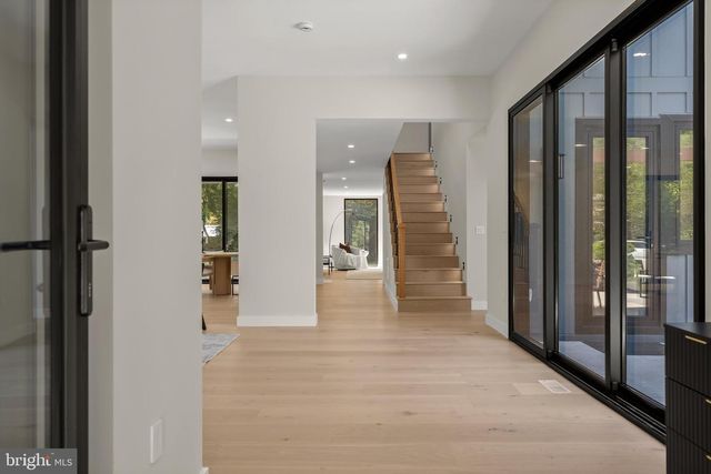 3112 N ROSSER ST, Alexandria, VA 22311