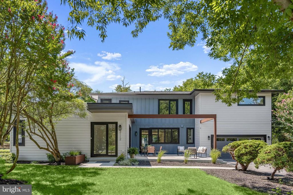 3112 N ROSSER ST, Alexandria, VA 22311