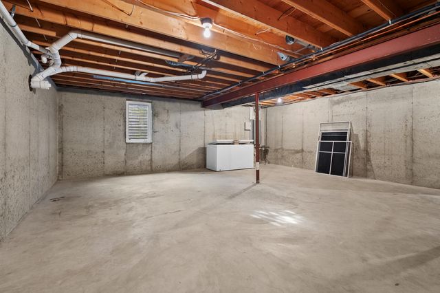 9433 E H Avenue, Kalamazoo, MI 49048