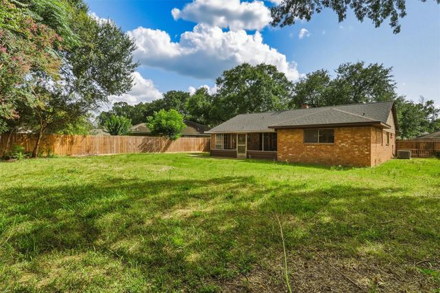 5006 Whispering Falls Drive, Houston, TX 77084