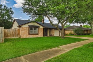 5006 Whispering Falls Drive, Houston, TX 77084