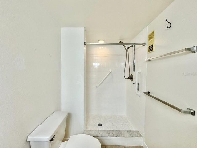 2333 FEATHER SOUND DRIVE B503, Clearwater, FL 33762