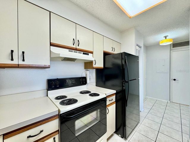 2333 FEATHER SOUND DRIVE B503, Clearwater, FL 33762