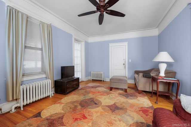 14 Croton Avenue, Tarrytown, NY 10591