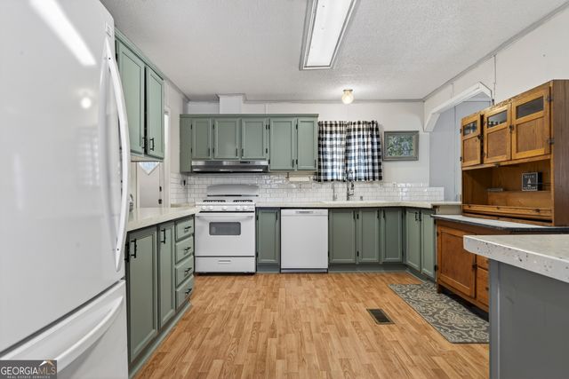 392 Hub Dent Road NE, Milledgeville, GA 31061