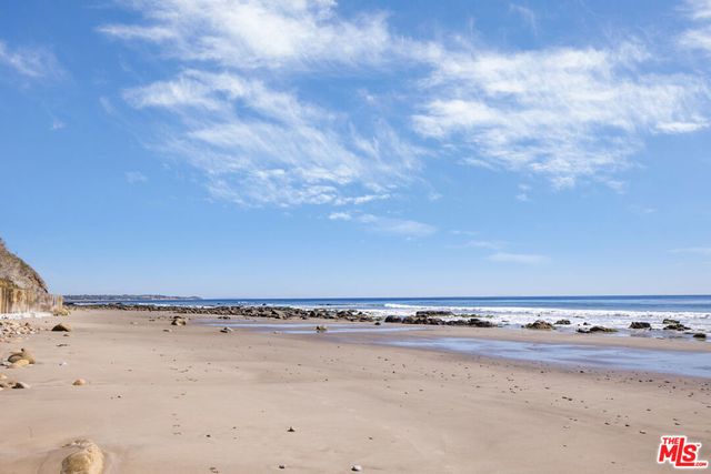 32802 Pacific Coast Highway, Malibu, CA 90265