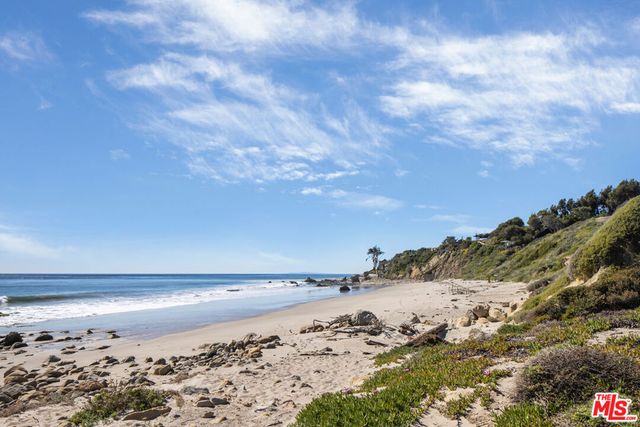 32802 Pacific Coast Highway, Malibu, CA 90265