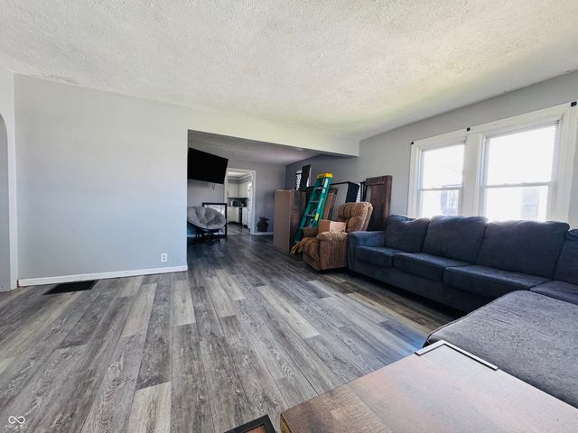 317 Lee Boulevard, Seymour, IN 47274