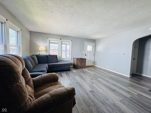 317 Lee Boulevard, Seymour, IN 47274