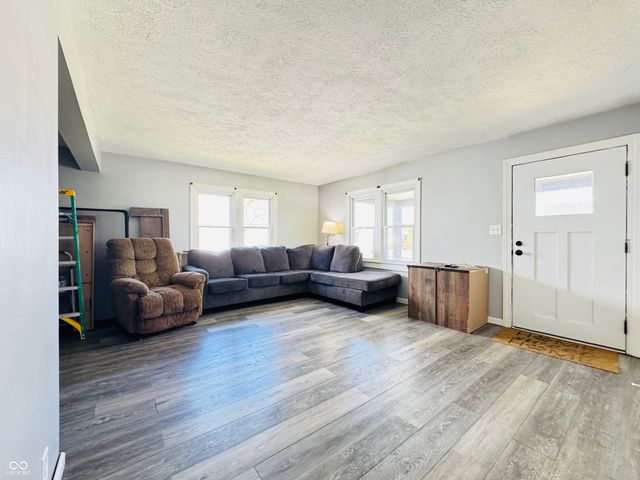 317 Lee Boulevard, Seymour, IN 47274