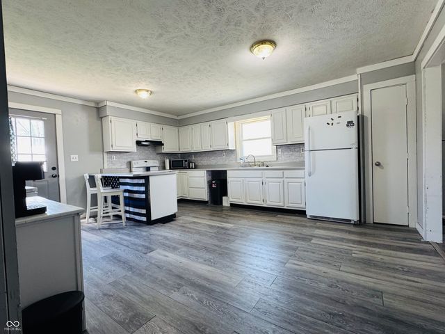 317 Lee Boulevard, Seymour, IN 47274