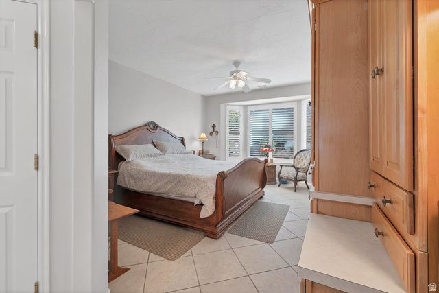 4593 S FLAMING ARCH DR, St. George, UT 84790