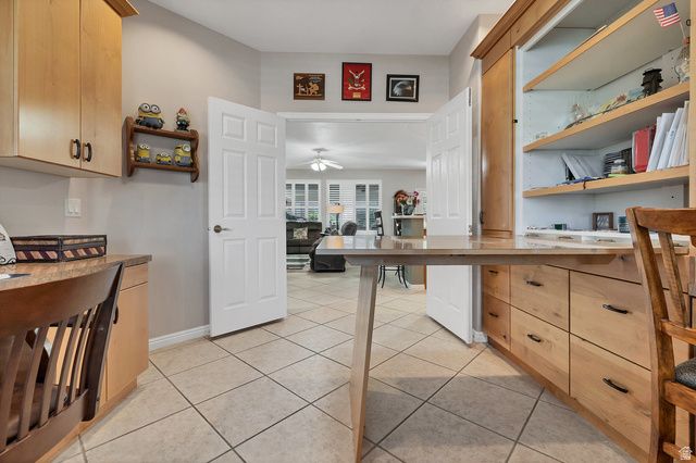 4593 S FLAMING ARCH DR, St. George, UT 84790