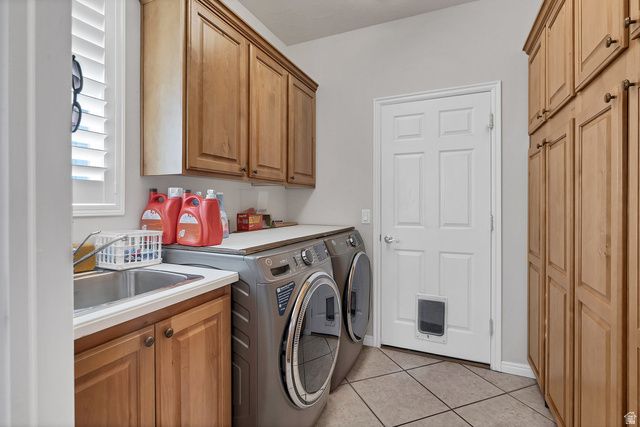 4593 S FLAMING ARCH DR, St. George, UT 84790