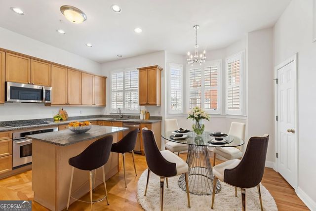 1266 Creekside Terrace SE, Smyrna, GA 30082