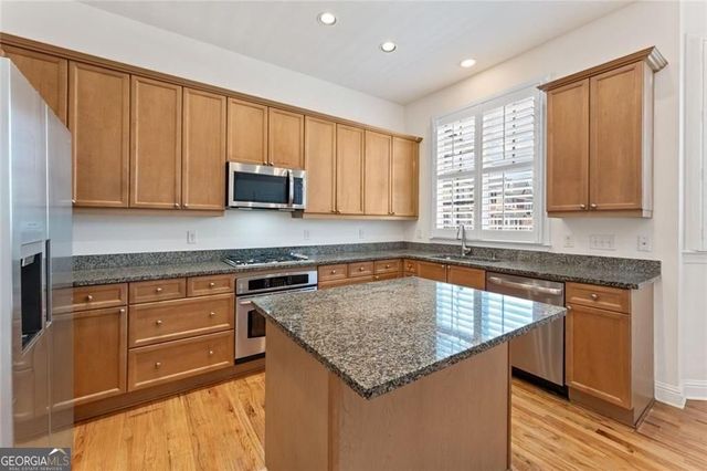 1266 Creekside Terrace SE, Smyrna, GA 30082