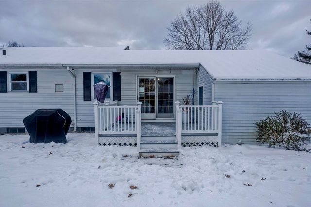 68 Hamilton St, Springfield, MA 01119