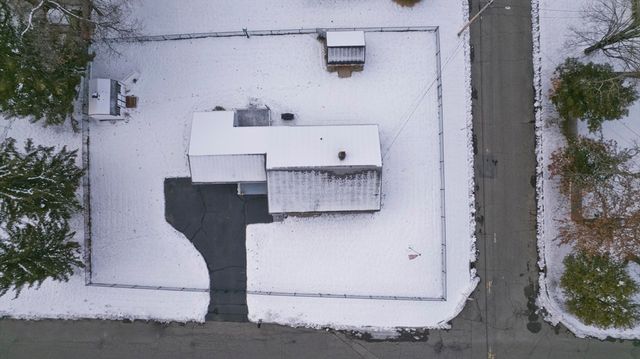 68 Hamilton St, Springfield, MA 01119