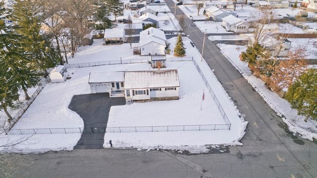 68 Hamilton St, Springfield, MA 01119