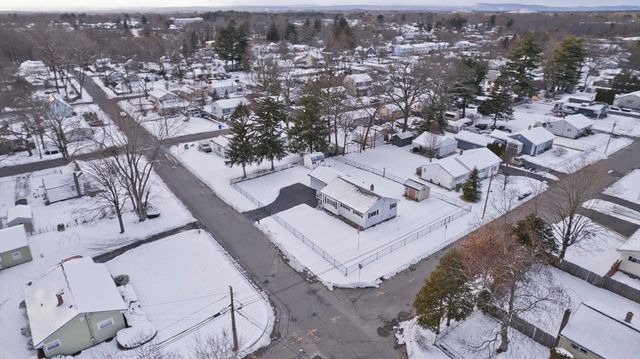 68 Hamilton St, Springfield, MA 01119