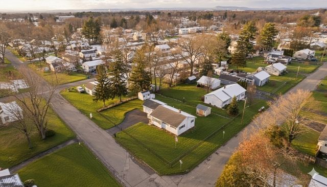 68 Hamilton St, Springfield, MA 01119