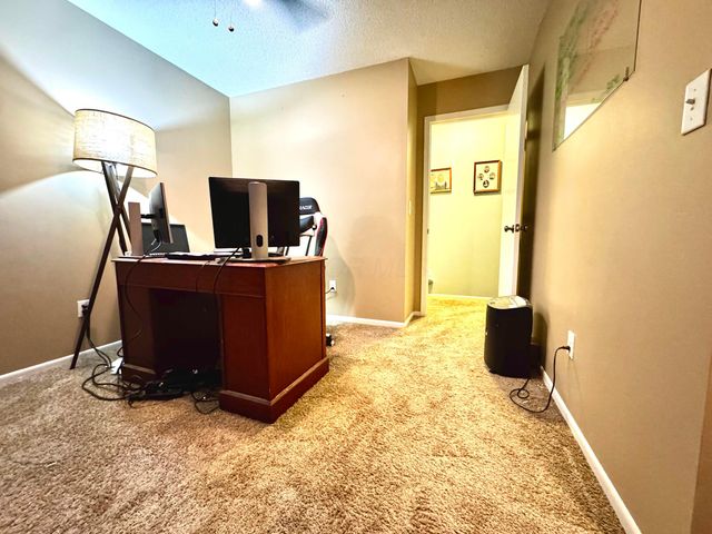 5232 Redlands Drive, Hilliard, OH 43026