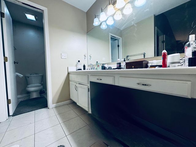 5232 Redlands Drive, Hilliard, OH 43026