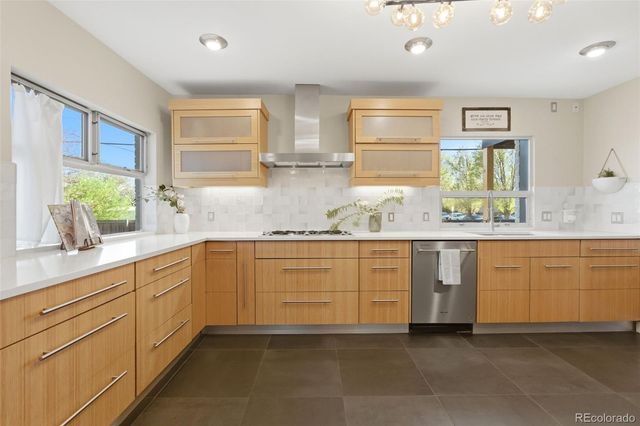 2500 Grape Street, Denver, CO 80207