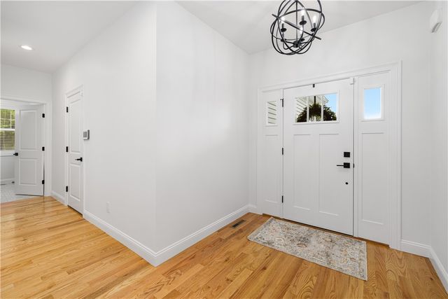 124 Oak Street, South Kingstown, RI 02879