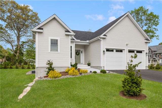 124 Oak Street, South Kingstown, RI 02879