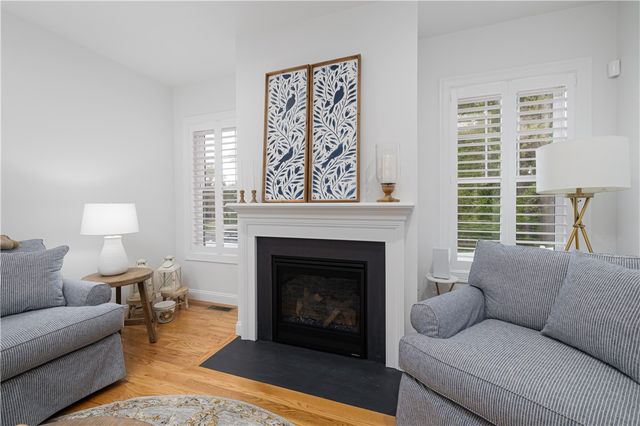 124 Oak Street, South Kingstown, RI 02879