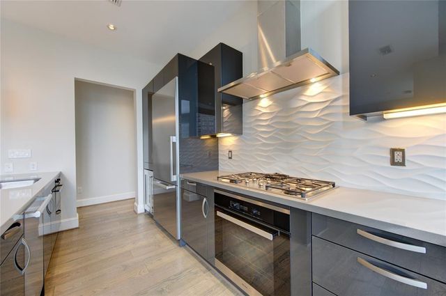 1409 Post Oak Boulevard 1003, Houston, TX 77056