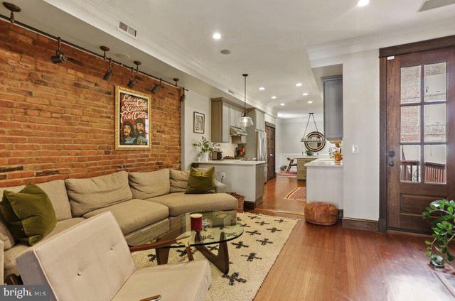 3008 11TH ST NW, Washington, DC 20001