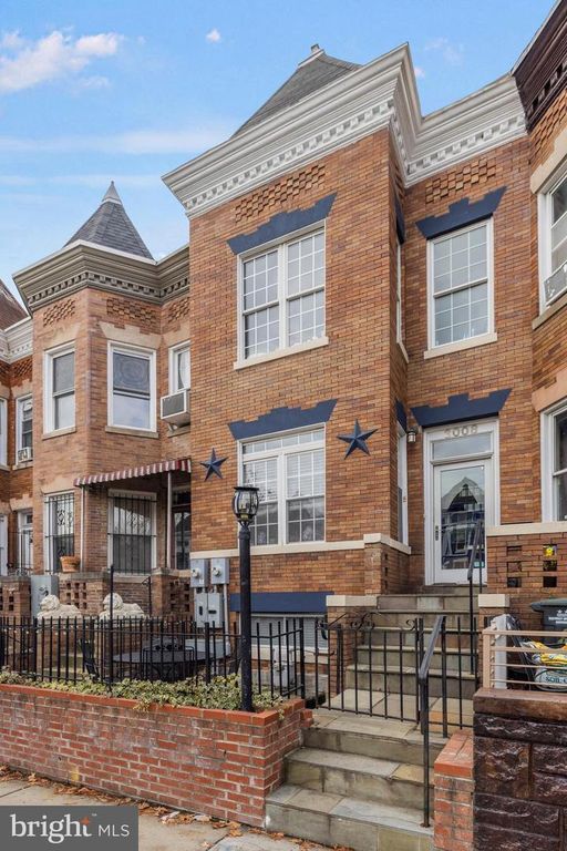 3008 11TH ST NW, Washington, DC 20001